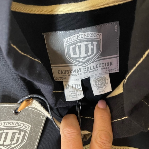 NHL Penguins Old Time Hockey Causeway Collection Jerry Toggle Crew - Picture 3 of 6